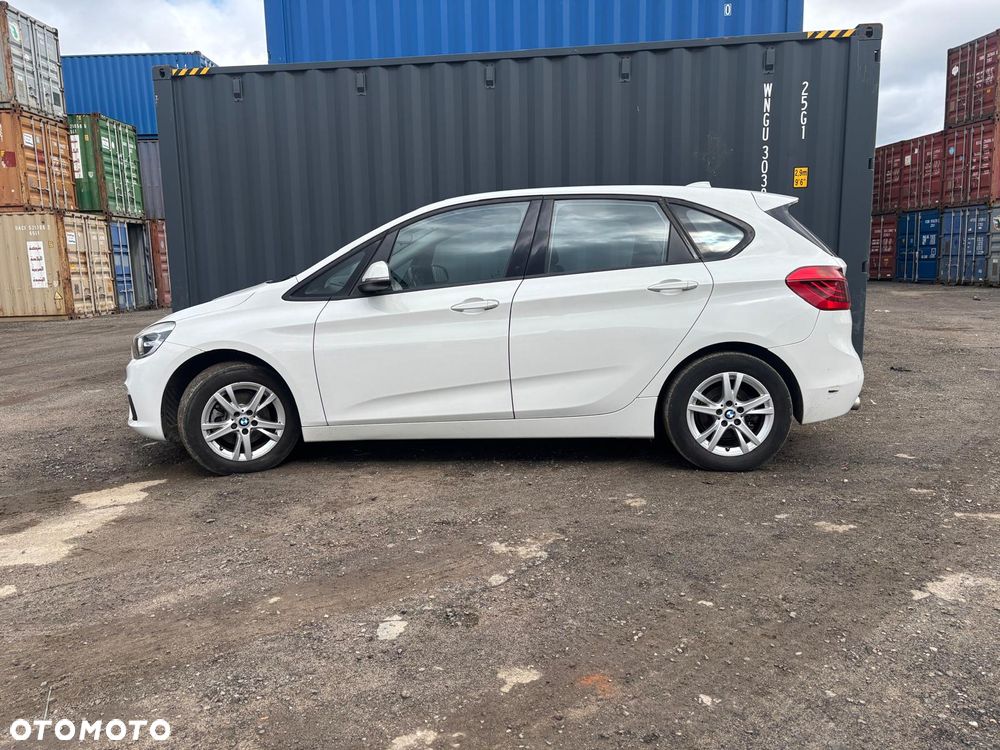 BMW Seria 2 216d - 6