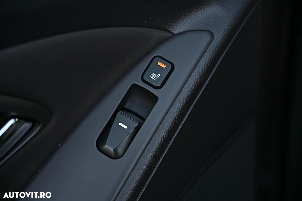 Hyundai ix35 2.0 CRDI High 4WD GLS Premium - 24