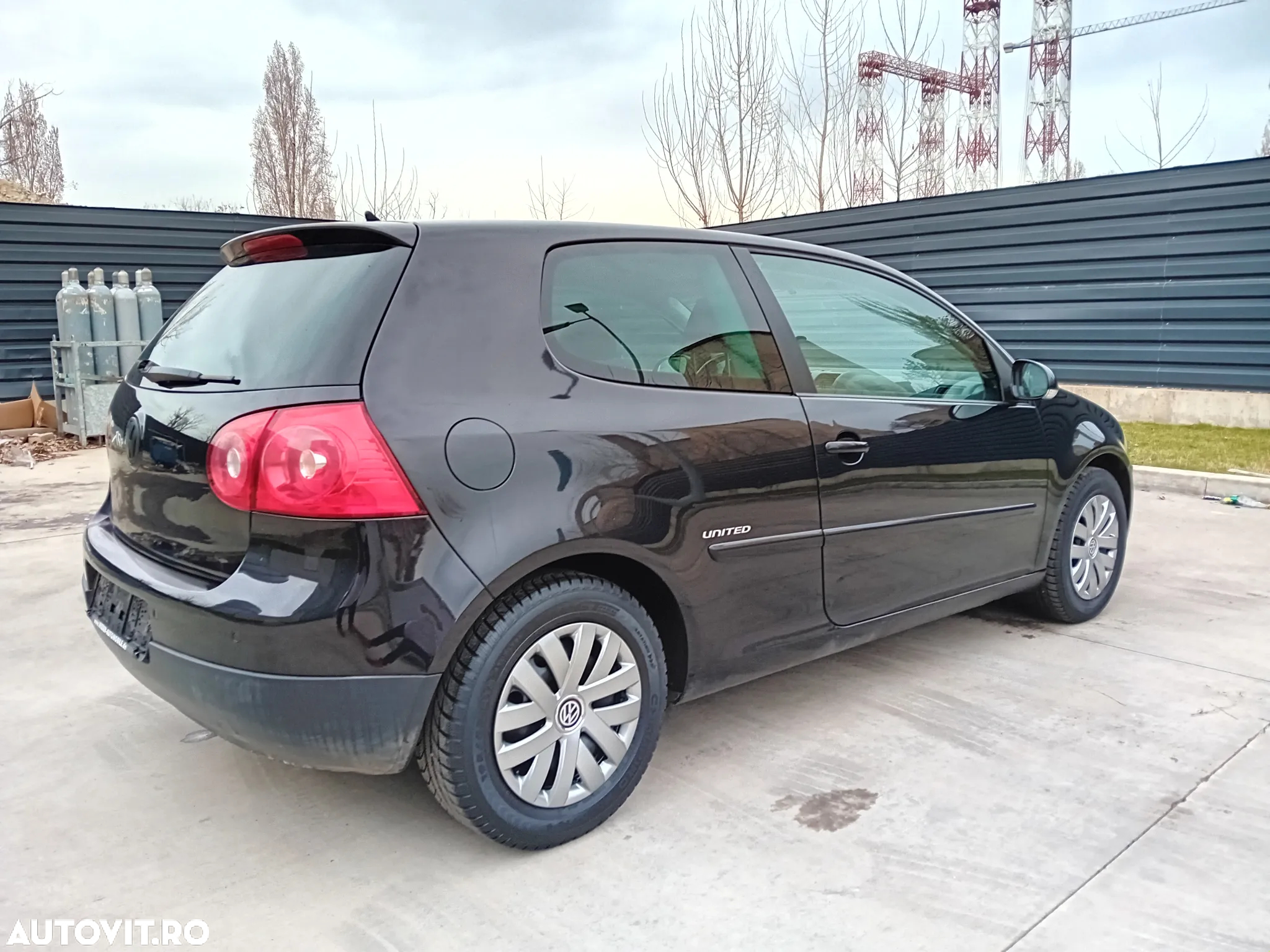 Volkswagen Golf 1.4 FSI Sportline - 4