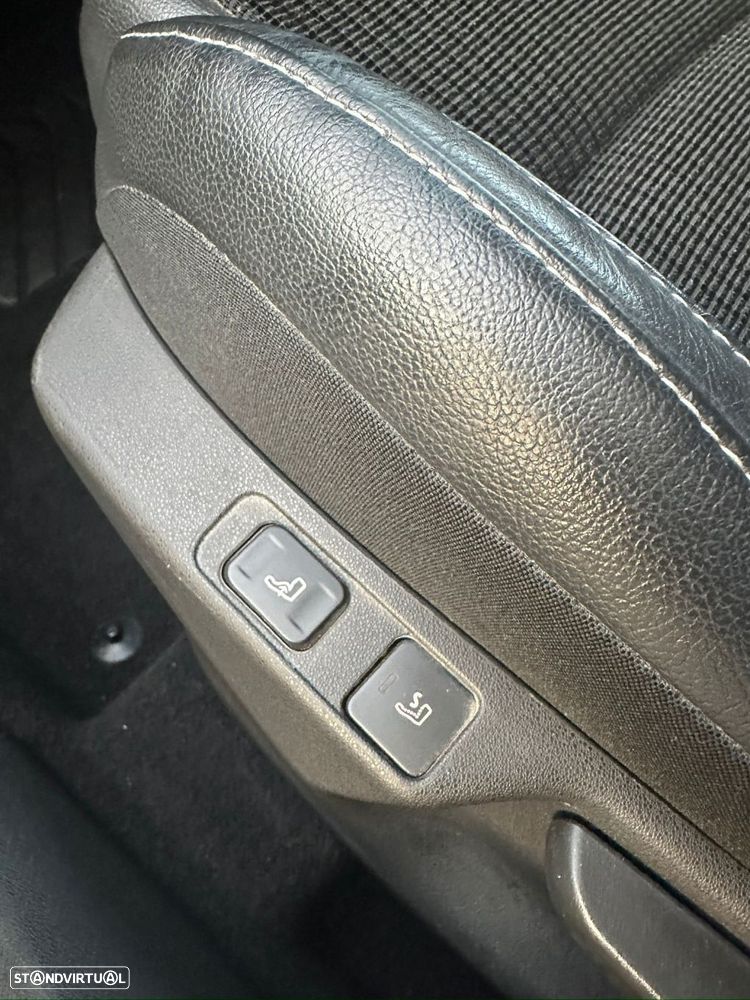 Citroën C4 1.2 PureTech Shine EAT6 - 16