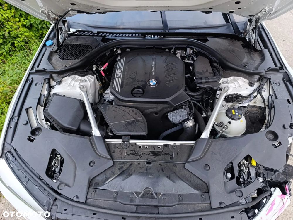BMW Seria 5 520d xDrive - 5