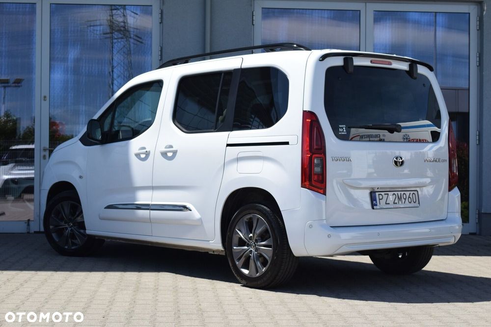 Toyota Proace City Verso 1.5 D-4D Family - 10