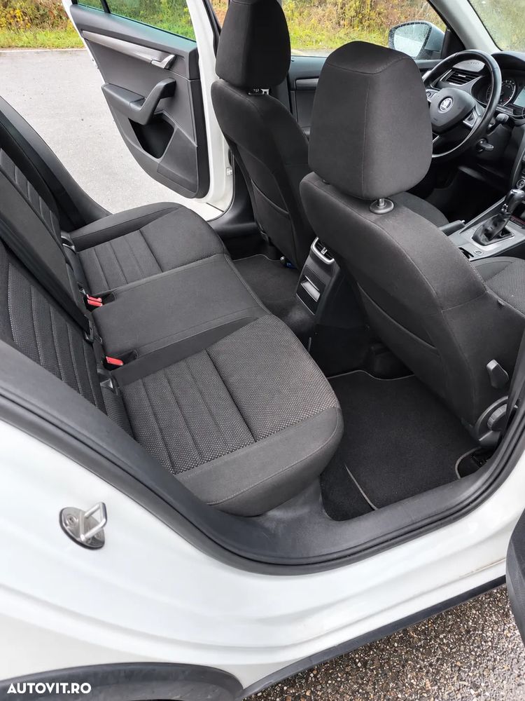 Skoda Octavia - 12