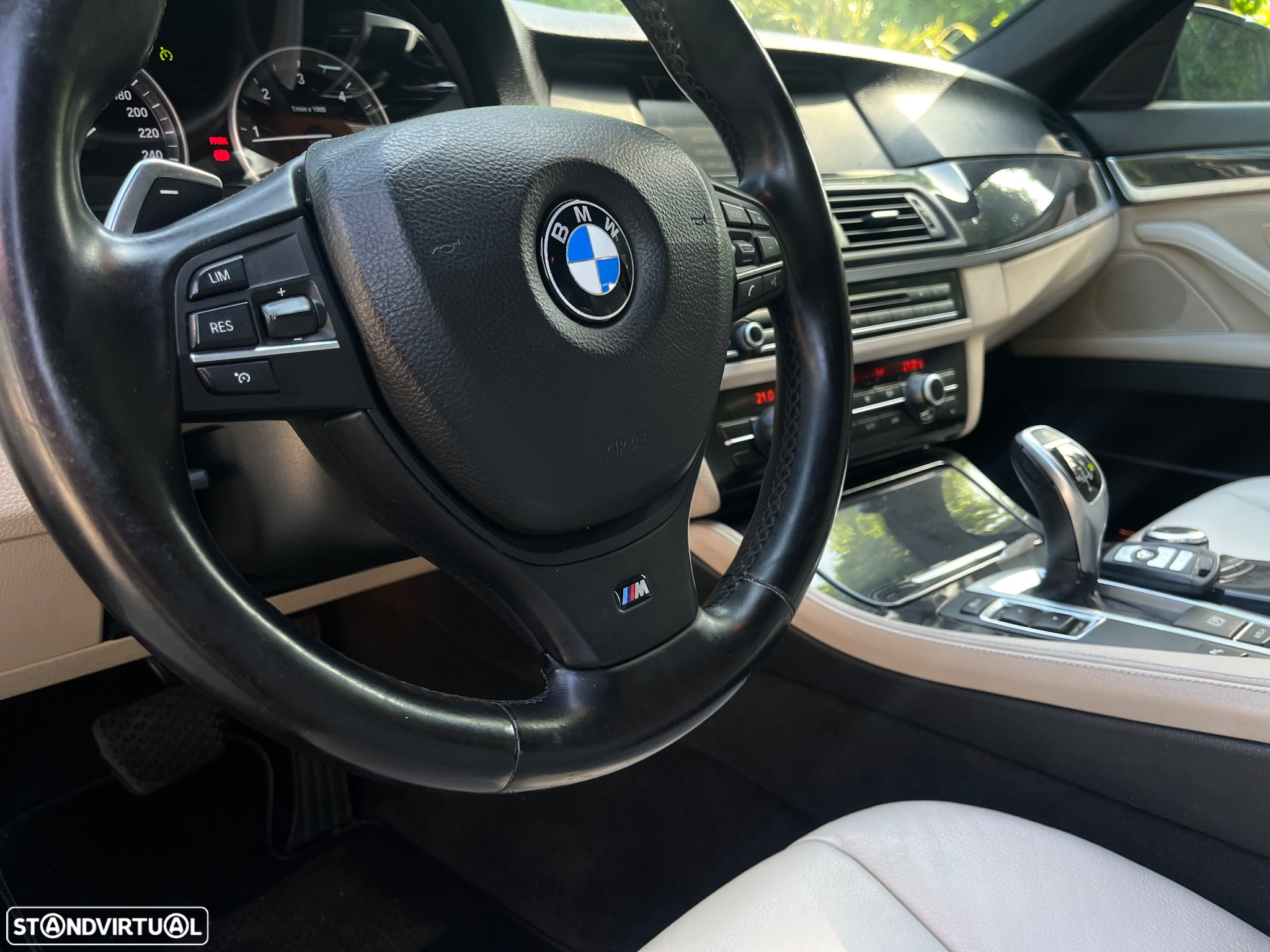 BMW 520 d Auto - 13