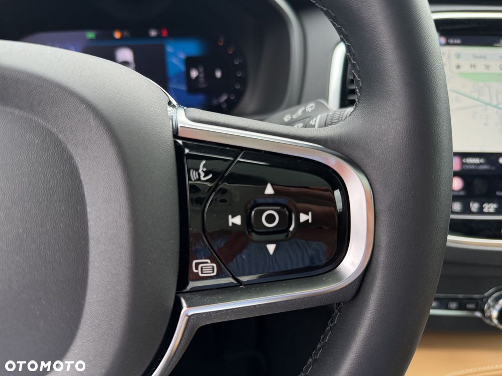 Volvo XC 90 - 32