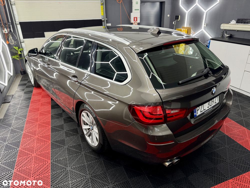 BMW Seria 5 525d xDrive Sport-Aut - 18