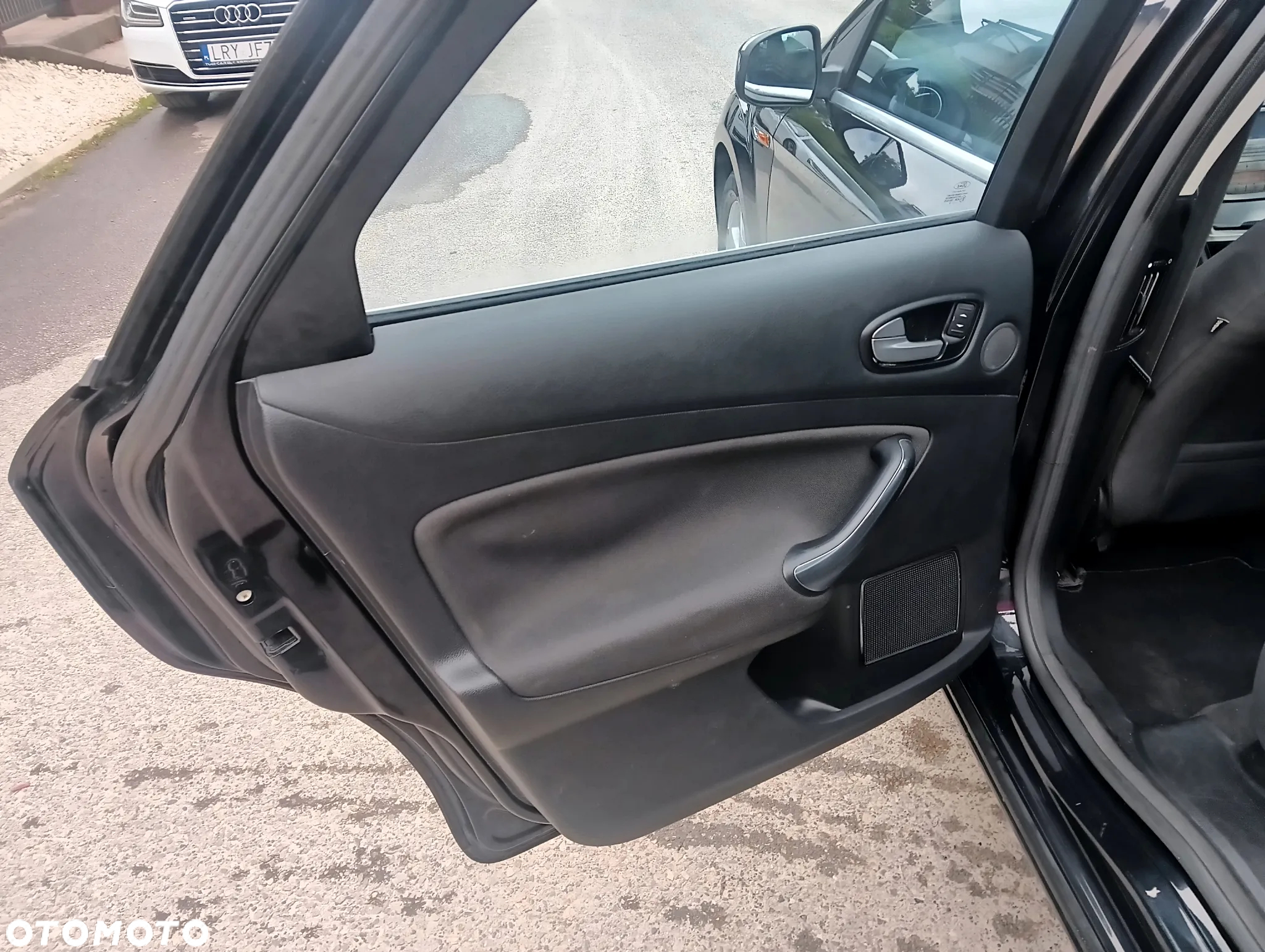 Ford Mondeo 2.0 Titanium - 22