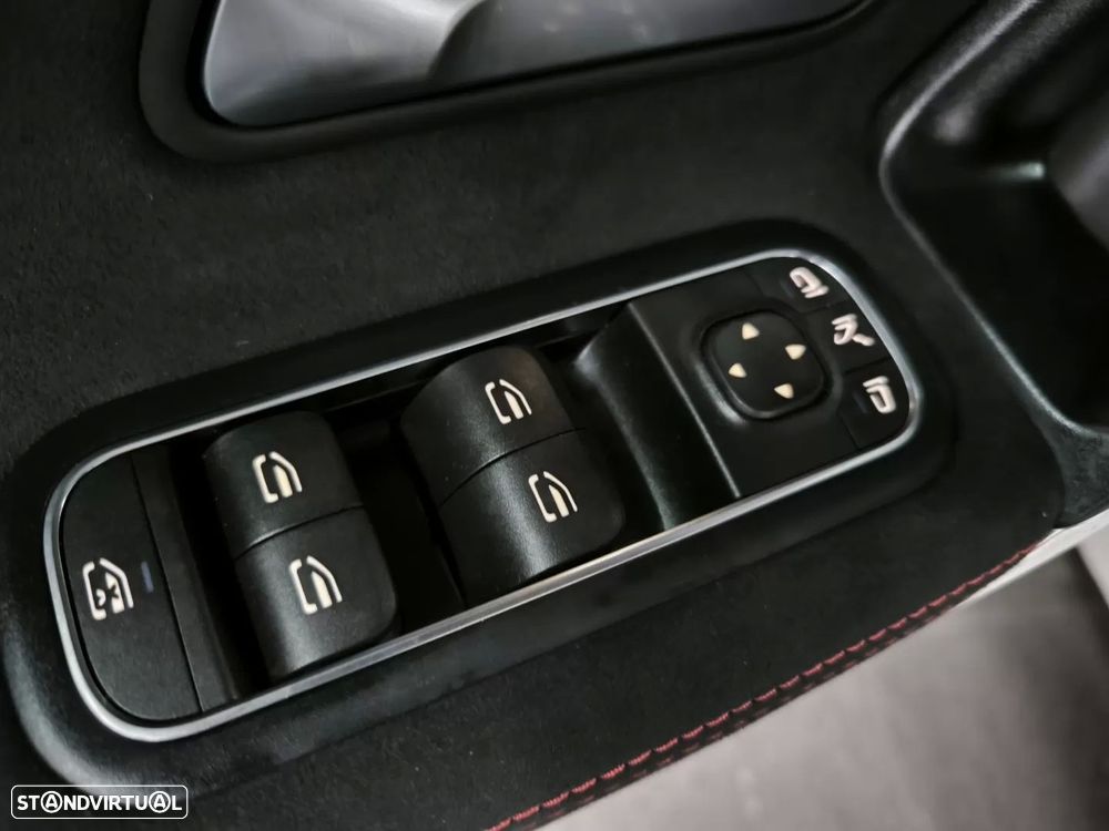 Mercedes-Benz A 250 Limousine e AMG Line - 46