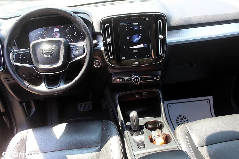 Volvo XC 40 D3 Momentum - 4