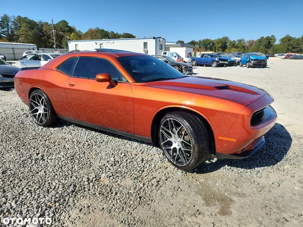 Dodge Challenger 3.6 SXT - 3