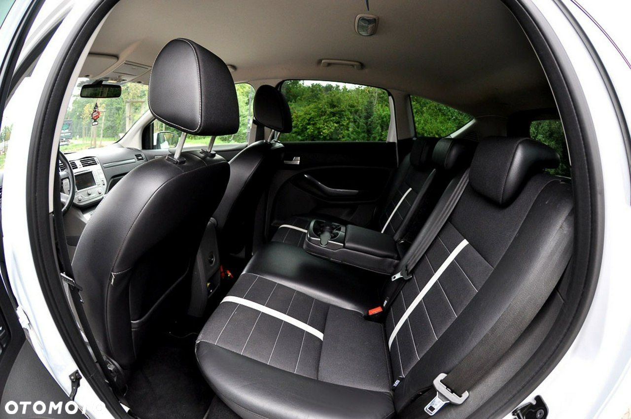 Ford Kuga 2.0 TDCi 2x4 Champions Edition - 9