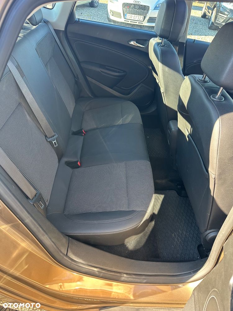 Opel Astra 1.4 Turbo - 16