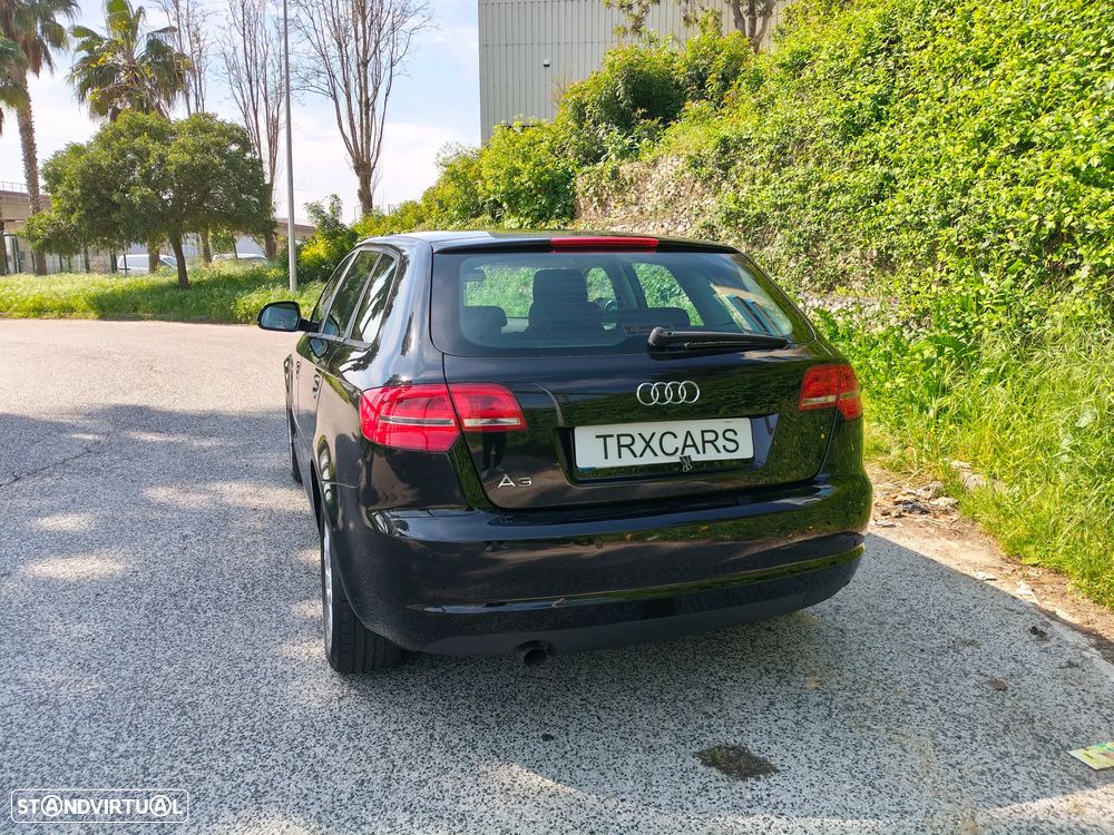 Audi A3 1.6 TDI Attraction - 7