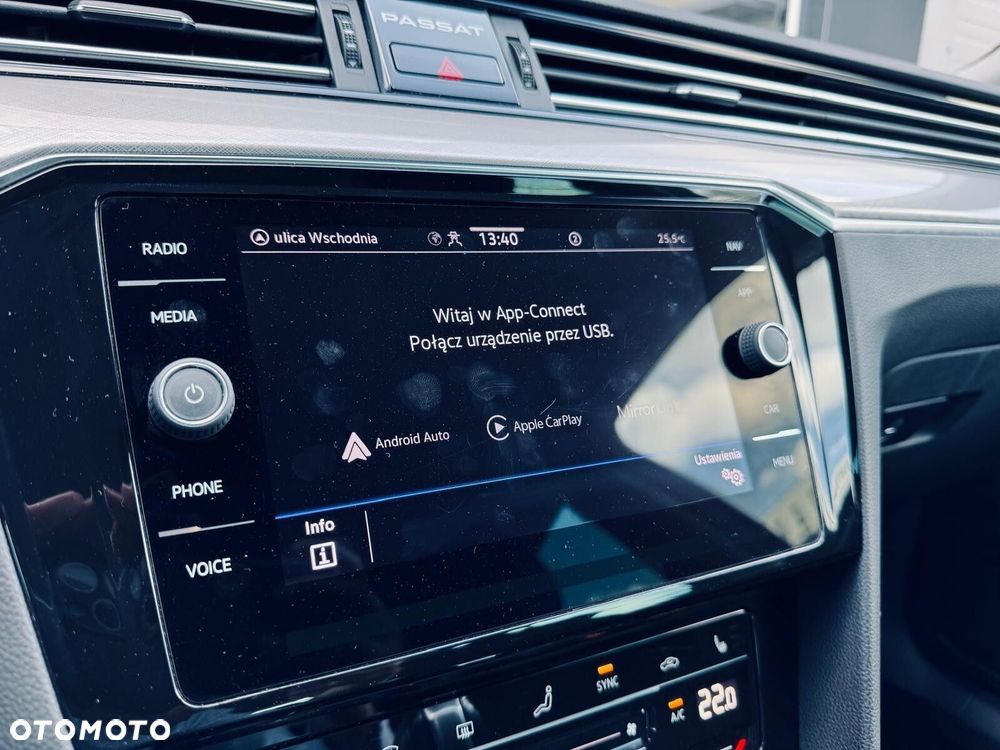 Volkswagen Passat - 26