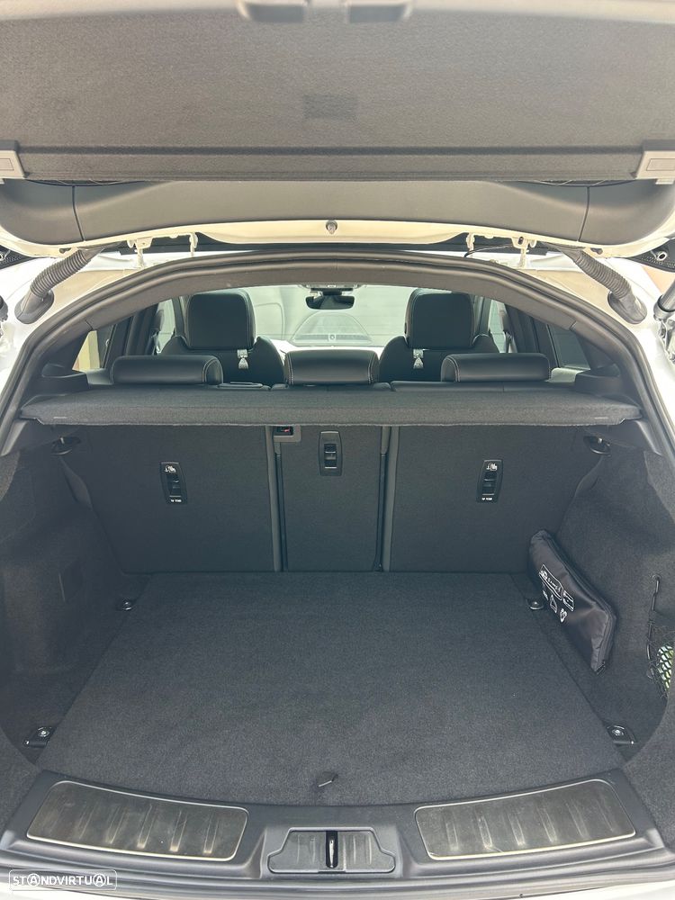 Jaguar E-Pace 1.5 P300e R-Dynamic S AWD Aut. - 39