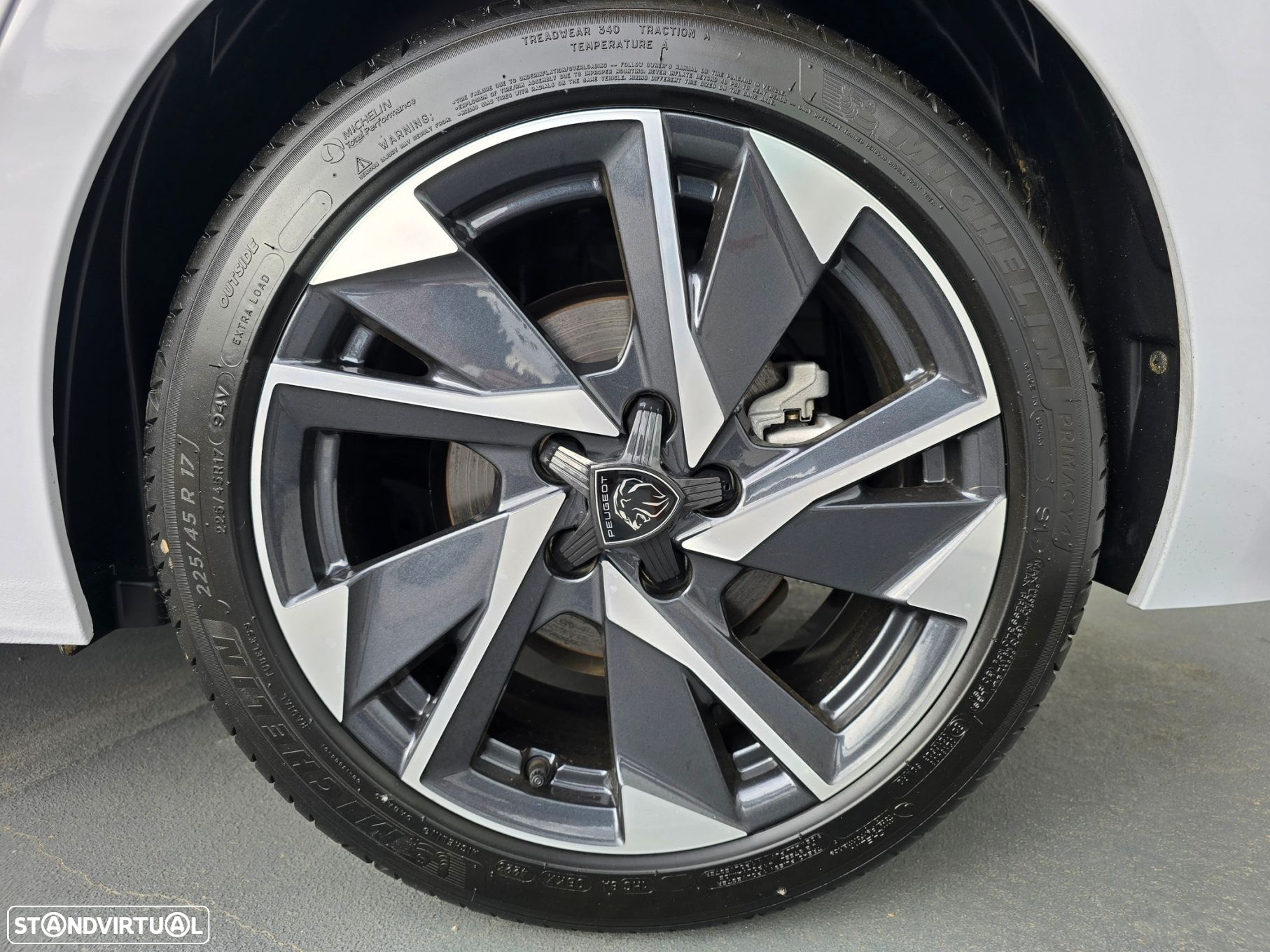 Peugeot 308 1.2 PureTech Allure Pack - 47