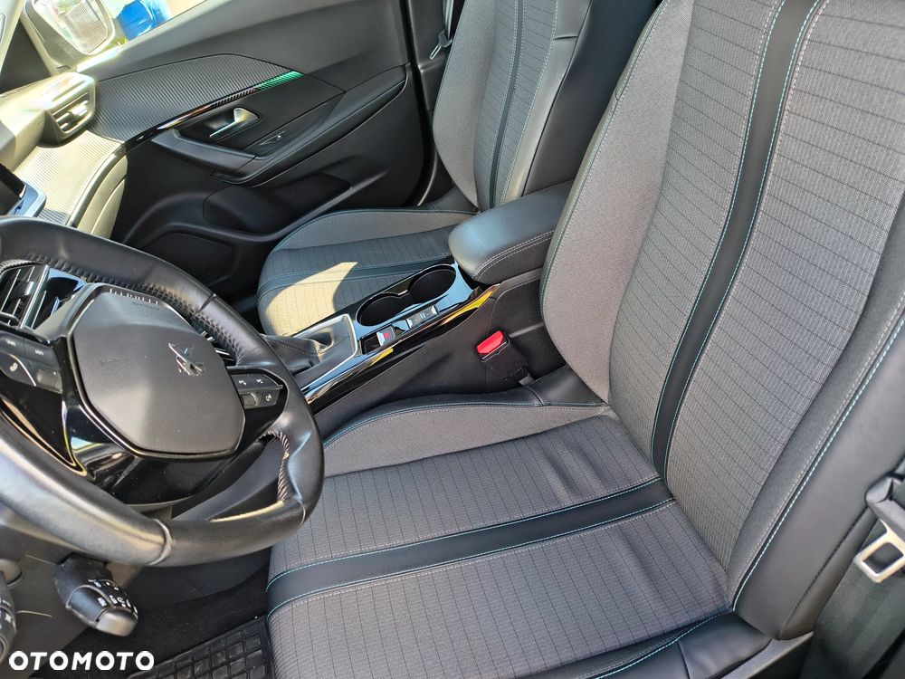 Peugeot 2008 1.2 PureTech Allure Pack S&S - 8