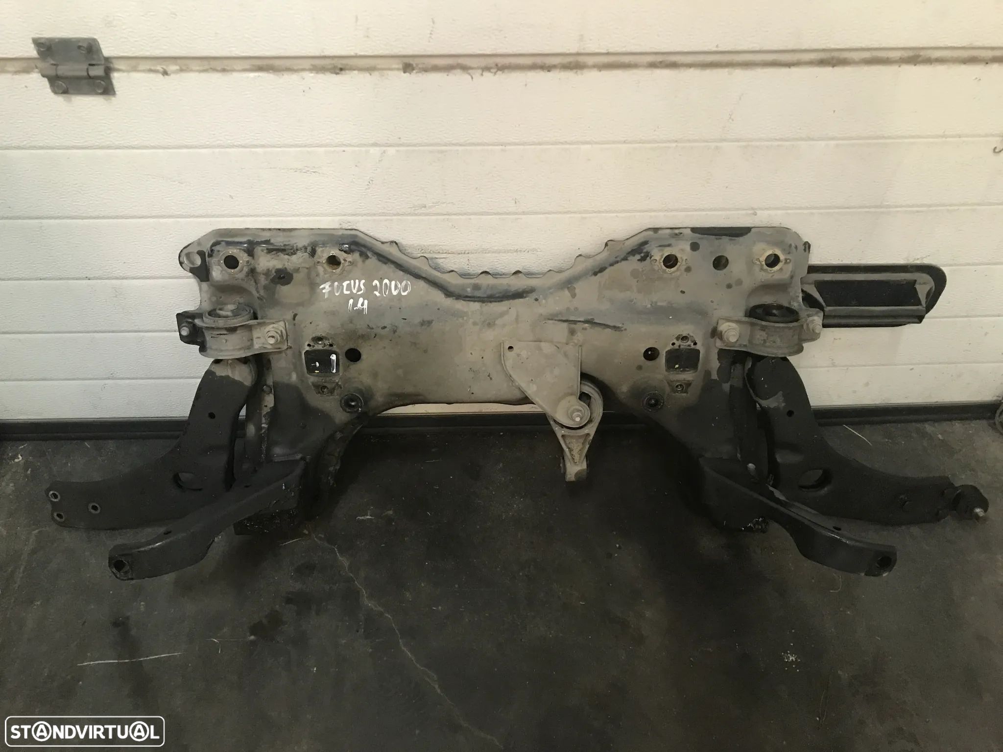 CHARRIOT COM BRAÇOS SUSPENSÃO FORD FOCUS MK1 98-03 - 1