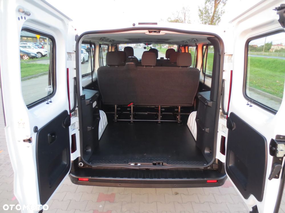 Renault Trafic - 21