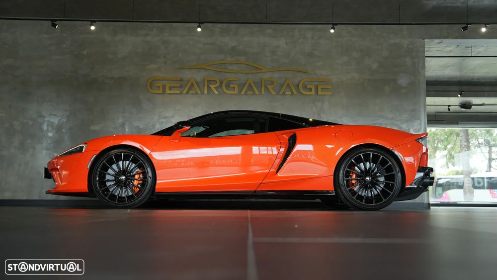 McLaren GT 4.0 Twin-Turbo V8 - 2