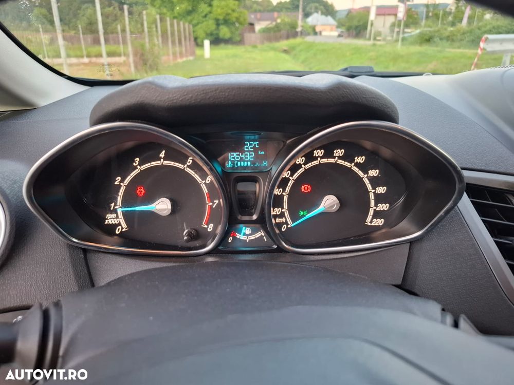 Ford Fiesta 1.0 EcoBoost S&S TITANIUM - 23