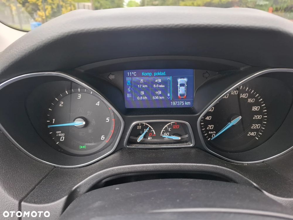 Ford Focus 2.0 TDCi DPF SYNC Edition - 13