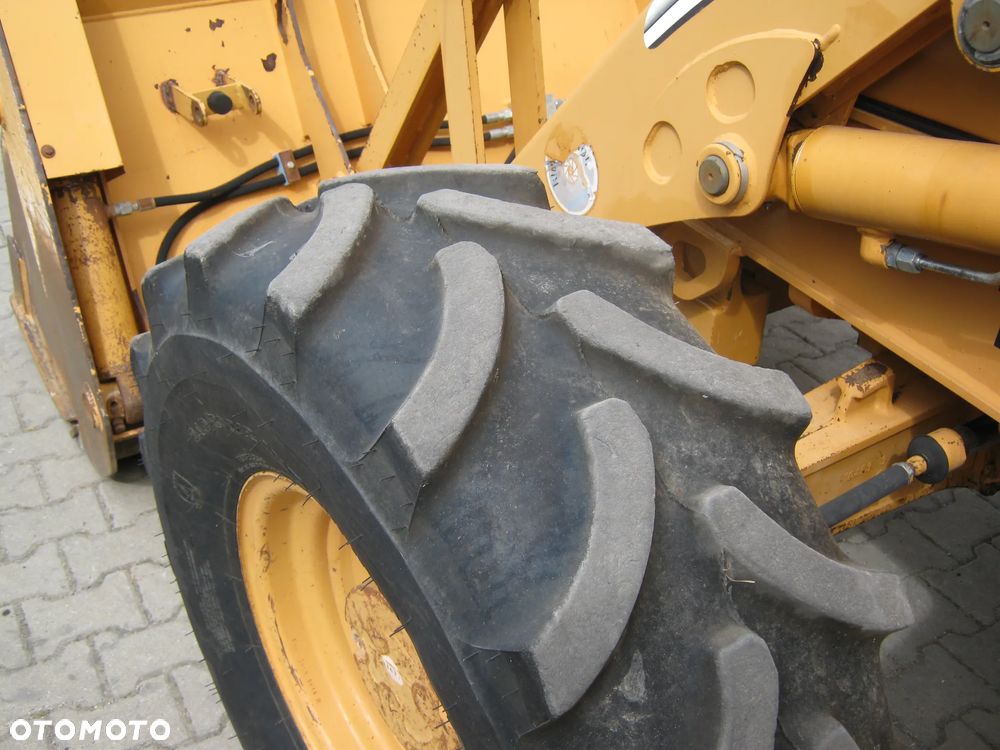 Case 580SR-4PT - 8