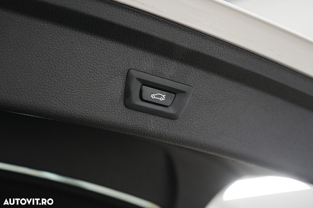 BMW Seria 3 320d Aut. Modern Line - 27