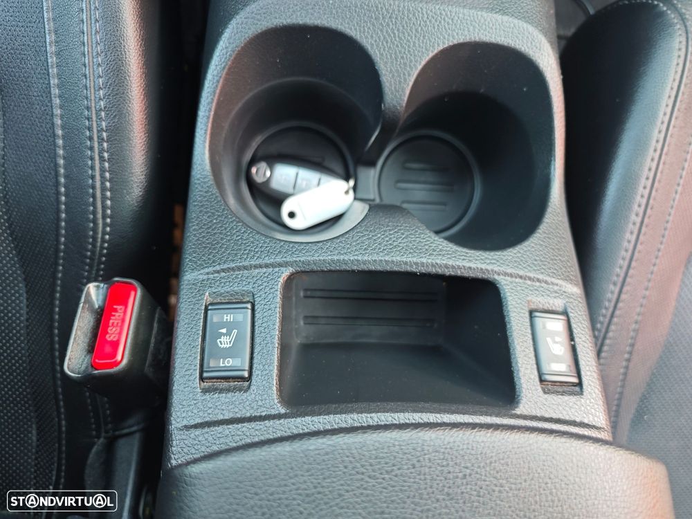 Nissan Qashqai 1.6 dCi N-Connecta 18 - 20