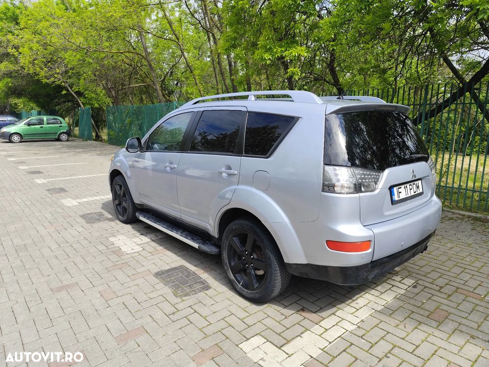 Mitsubishi Outlander 2.0 DI-D Instyle+ - 9