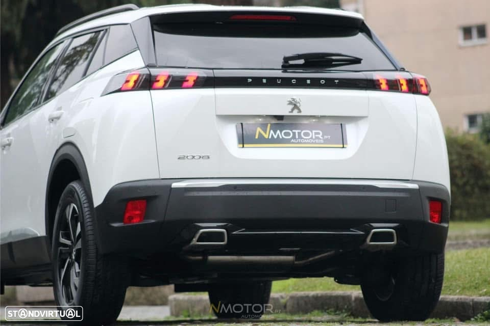 Peugeot 2008 1.2 PureTech Allure Pack EAT8 - 16