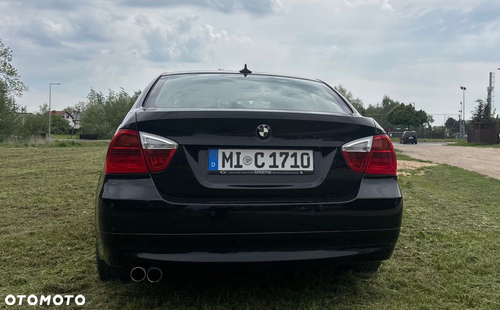 BMW Seria 3 325i - 6