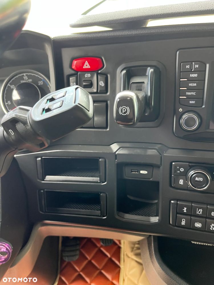 Scania R450 //FULL OPCJA//HYDRAULIKA//RETARDER//KLIMA//LED//ZAWIESZENIE NA PODUSZKACH//NOWE OPONY - 17