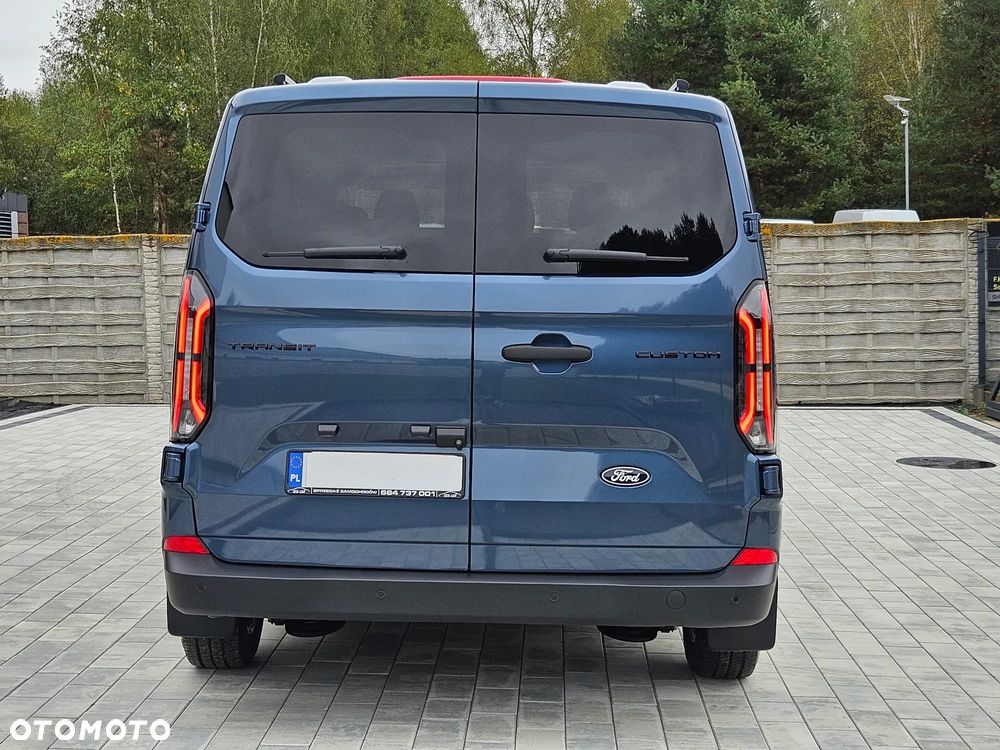 Ford Transit Custom - 11