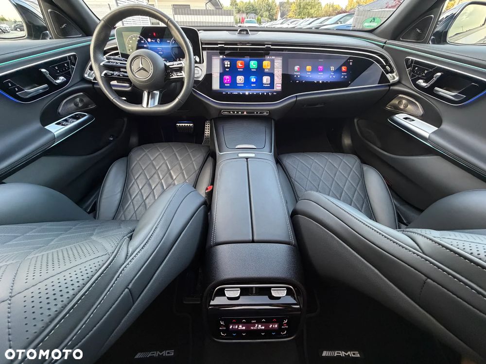 Mercedes-Benz Klasa E 400e 4Matic 9G-TRONIC AMG Line NIGHT Edition - 40
