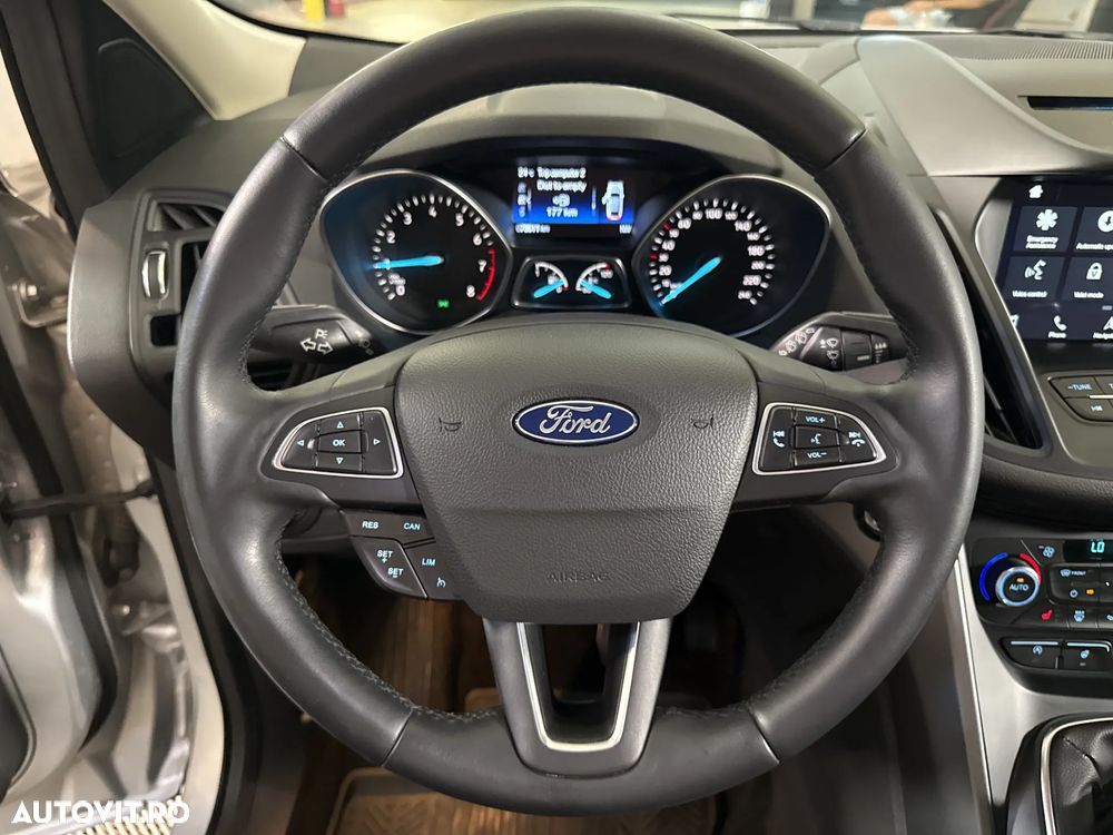 Ford Kuga - 16
