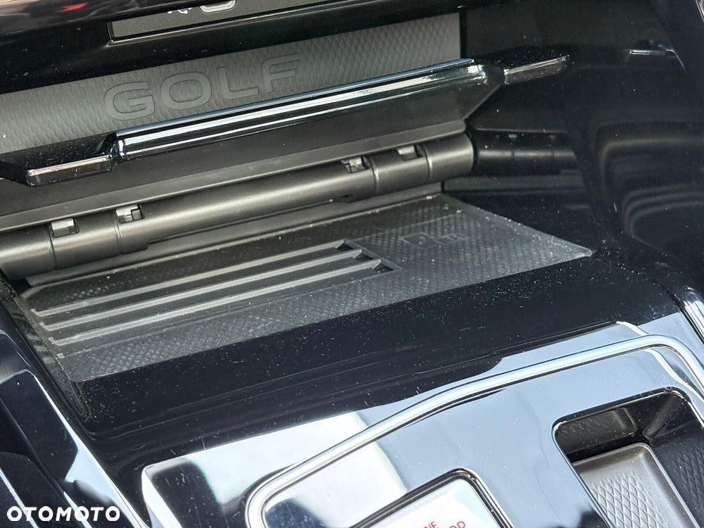 Volkswagen Golf - 21