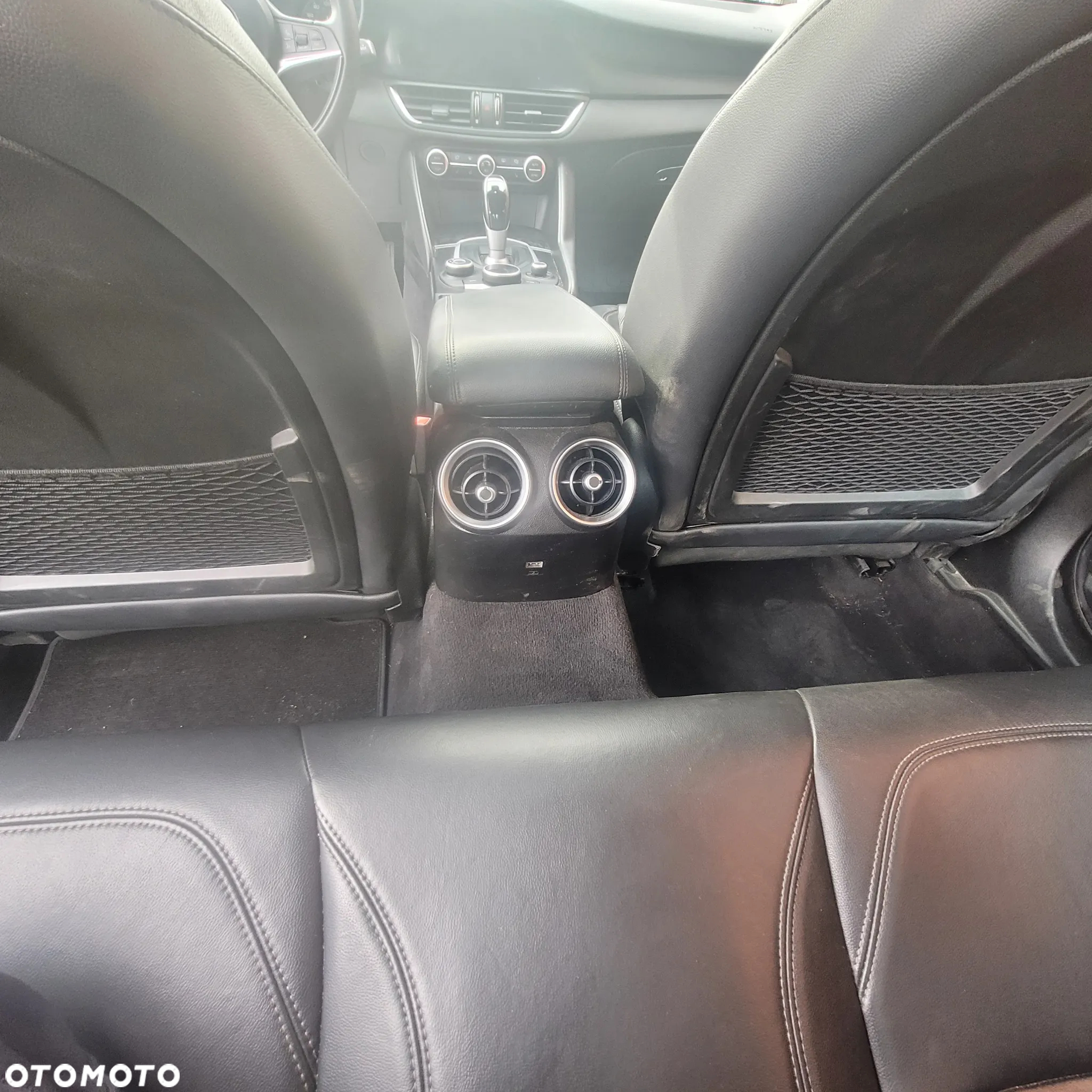 Alfa Romeo Giulia 2.0 Turbo TI Q4 - 10