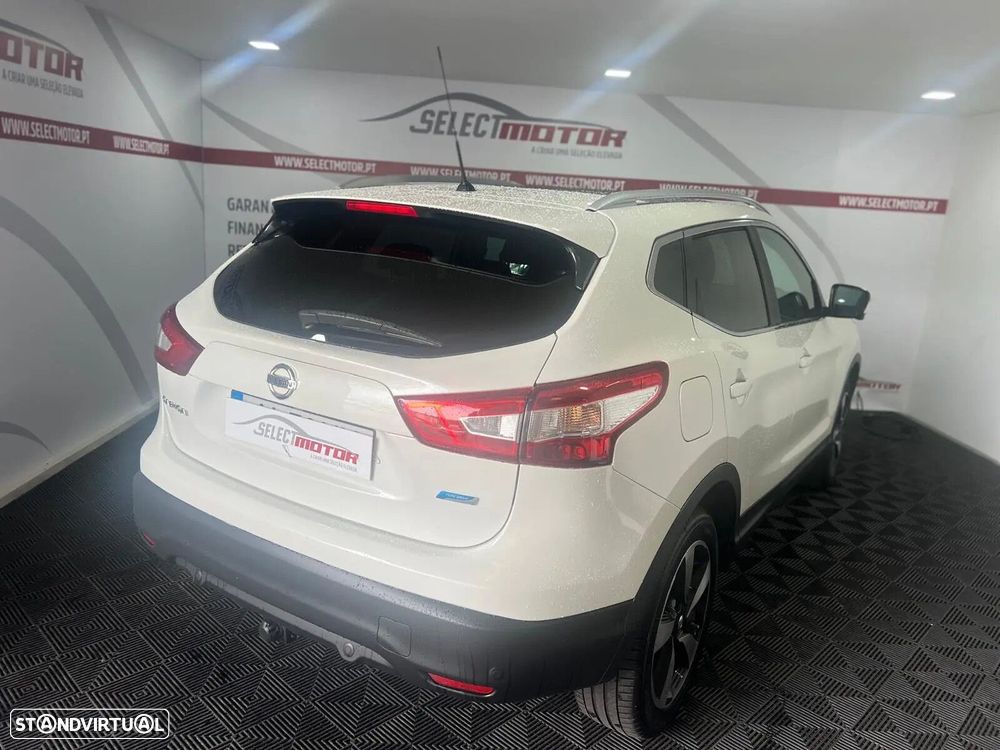 Nissan Qashqai 1.5 dCi N-Connecta 18 - 4