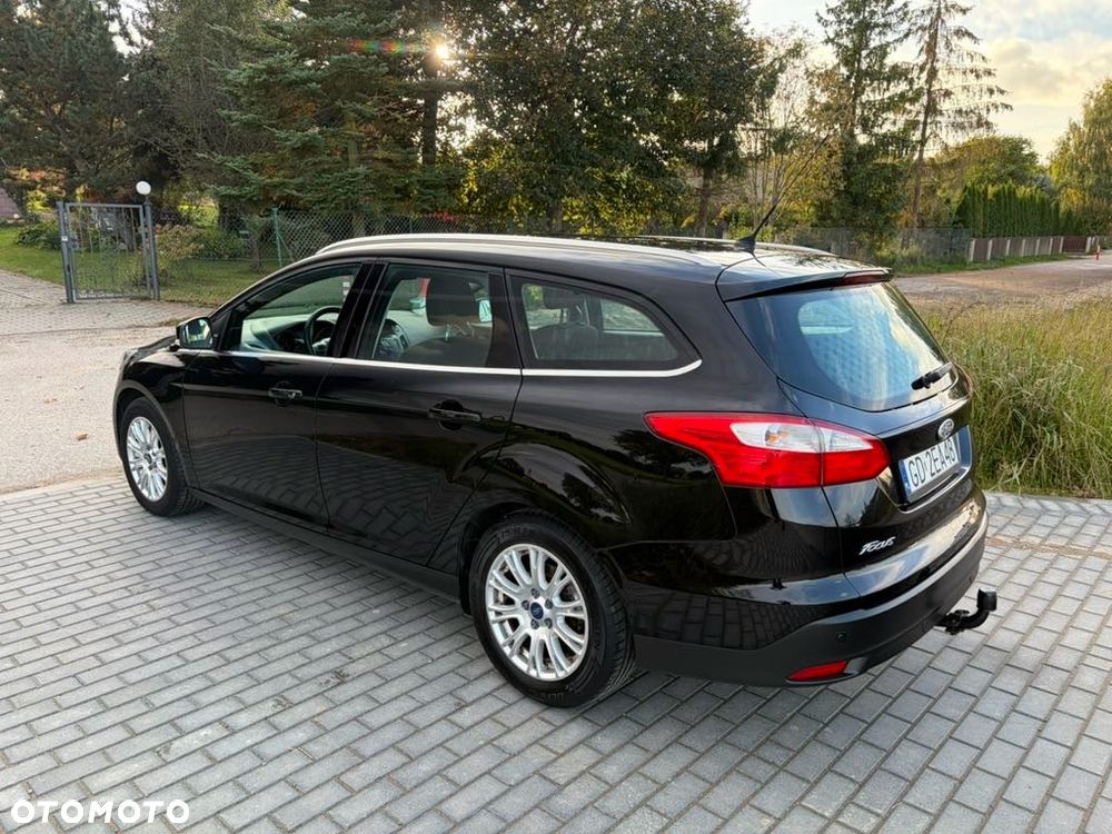 Ford Focus 2012 photo 3