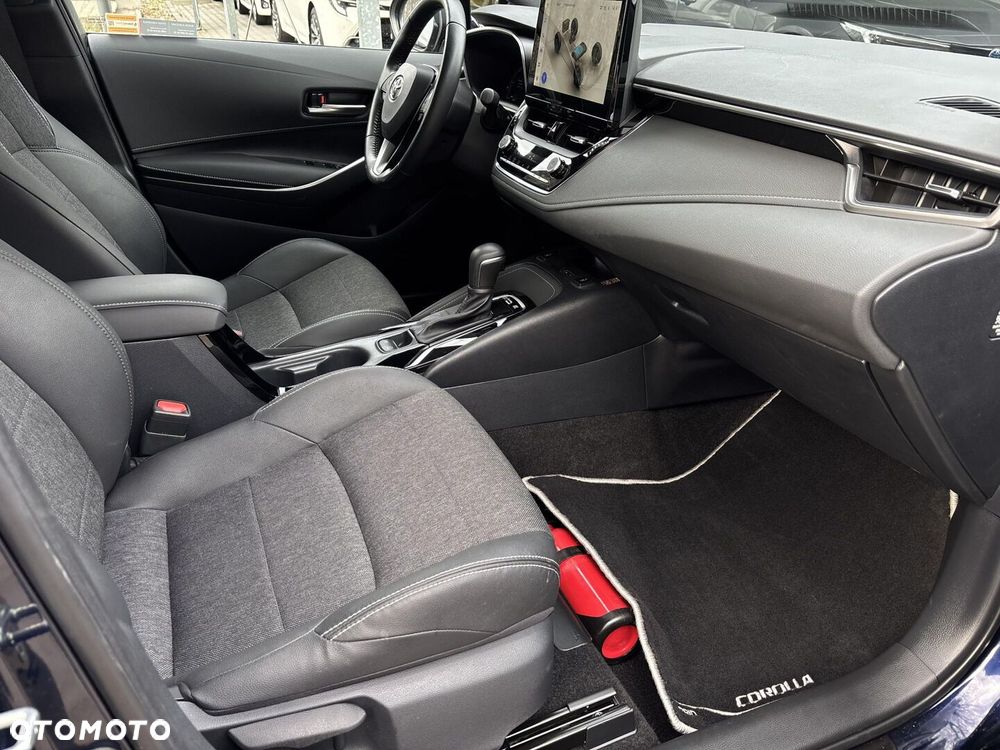 Toyota Corolla 1.8 Hybrid Style - 16