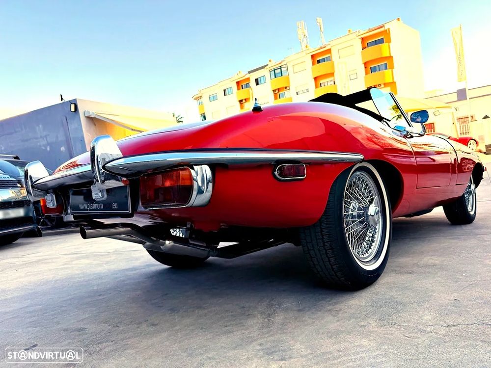 Jaguar E-Type - 46