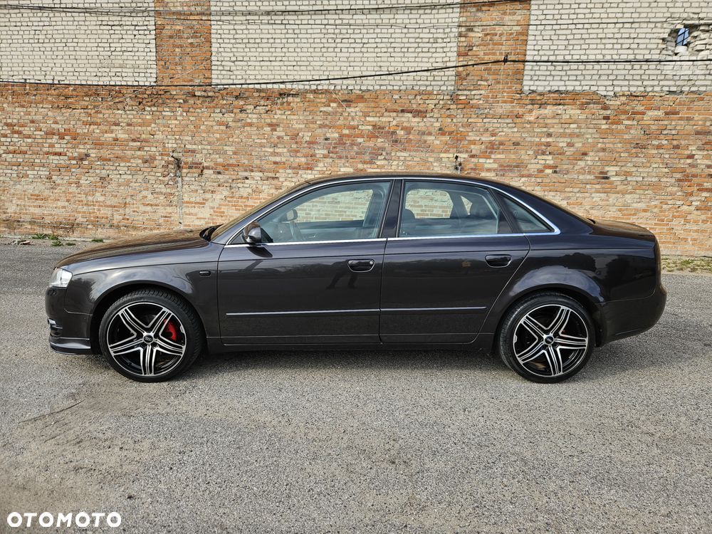 Audi A4 Limousine - 6