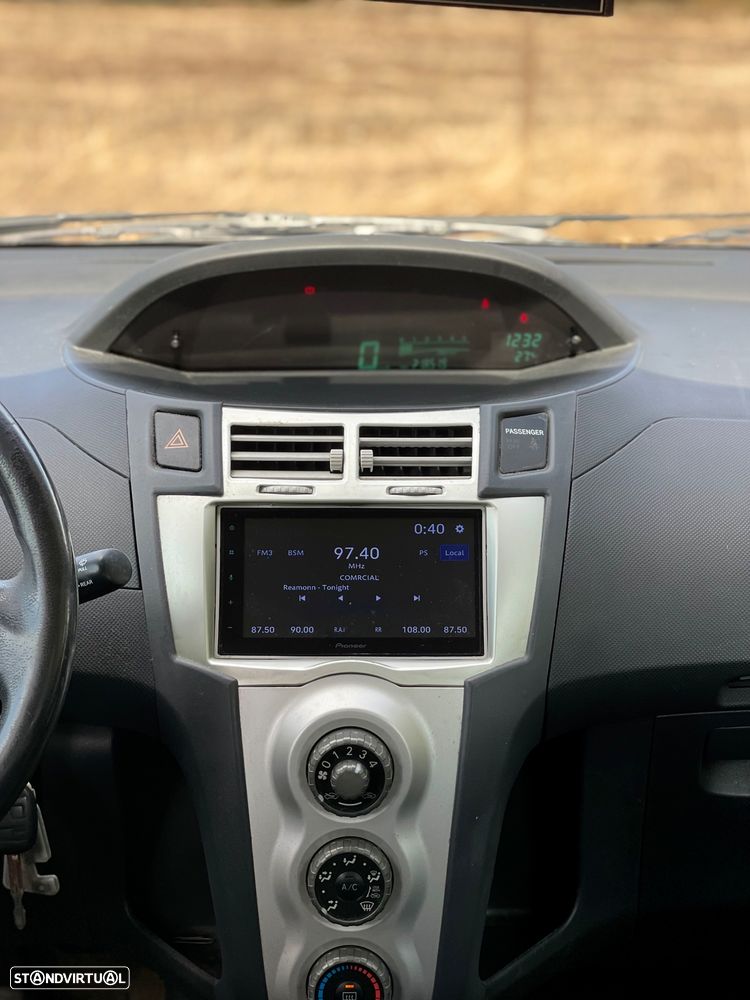 Toyota Yaris 1.0 VVT-i AC - 14