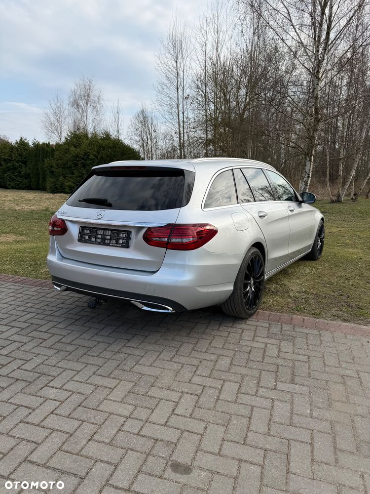 Mercedes-Benz Klasa C 300 d 9G-TRONIC Avantgarde - 3