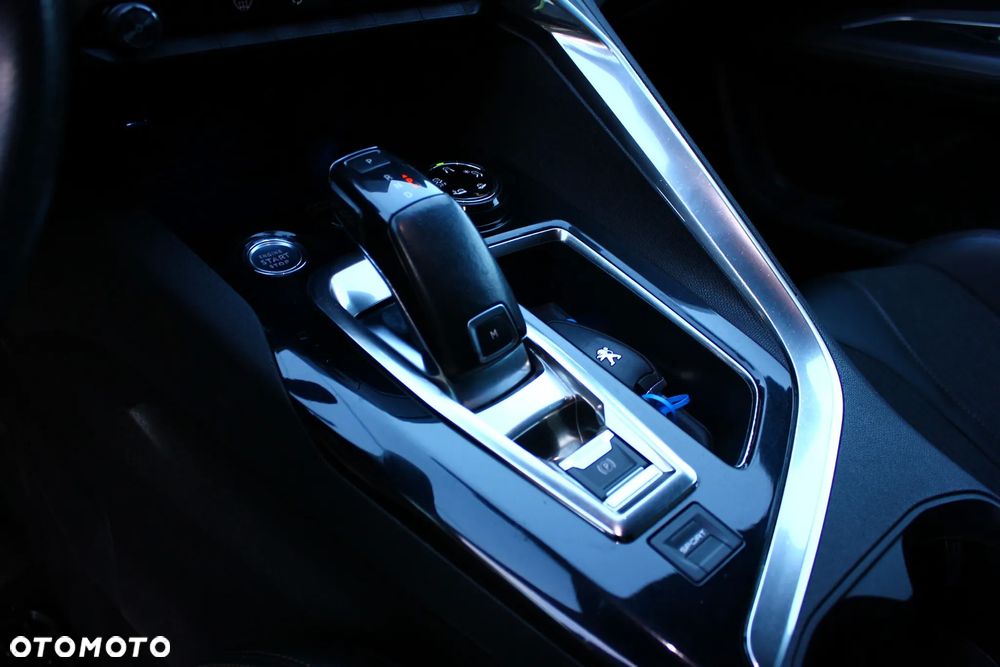 Peugeot 3008 1.5 BlueHDi GT Pack S&S EAT8 - 27