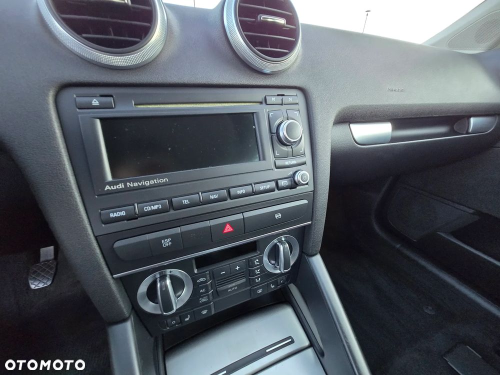 Audi A3 Sportback 1.8 TFSI S line Sportpaket - 16