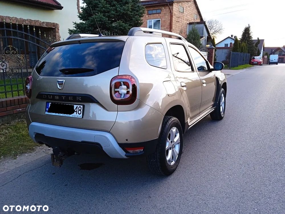 Dacia Duster 1.6 SCe Laureate S&S - 23