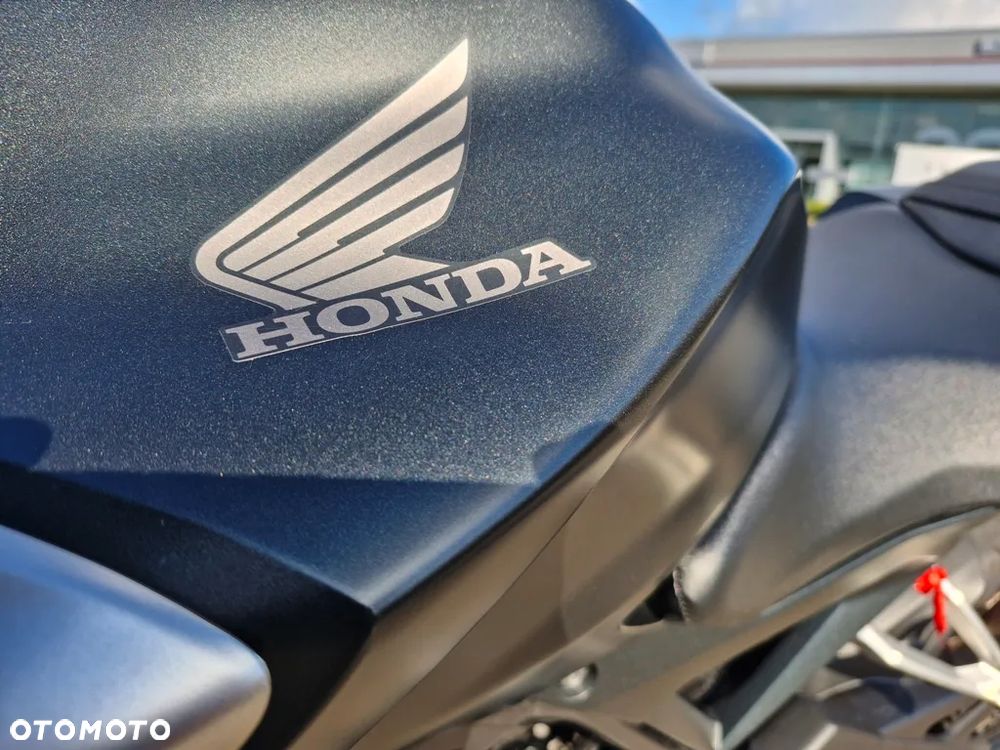 Honda CB - 9