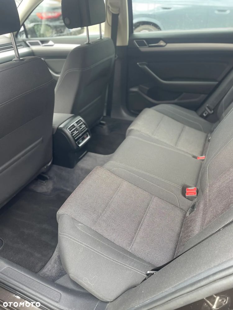 Volkswagen Passat 2.0 TDI BMT Comfortline DSG - 2